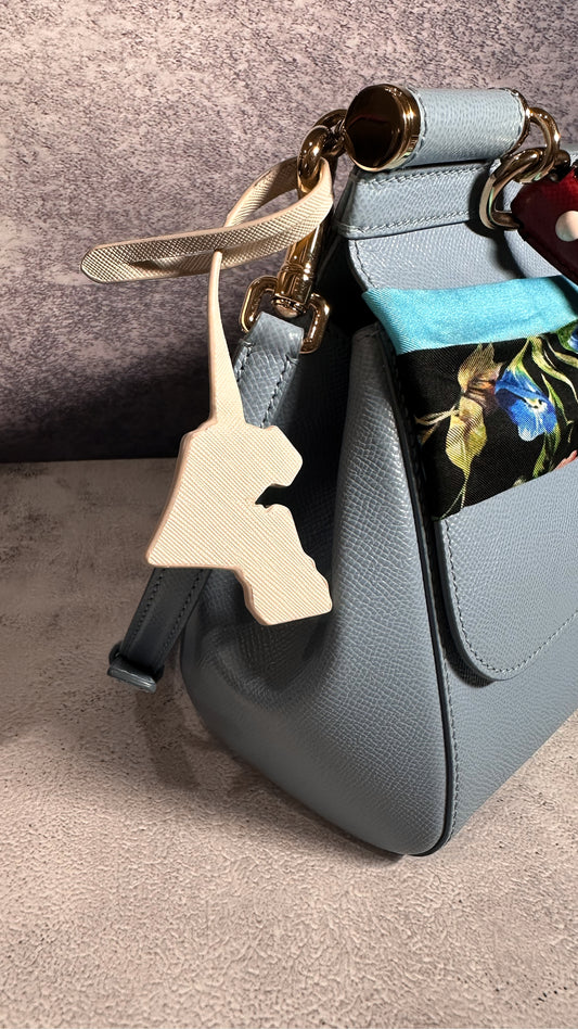 تعليقة جلد خريطة الكويت اوف وايت