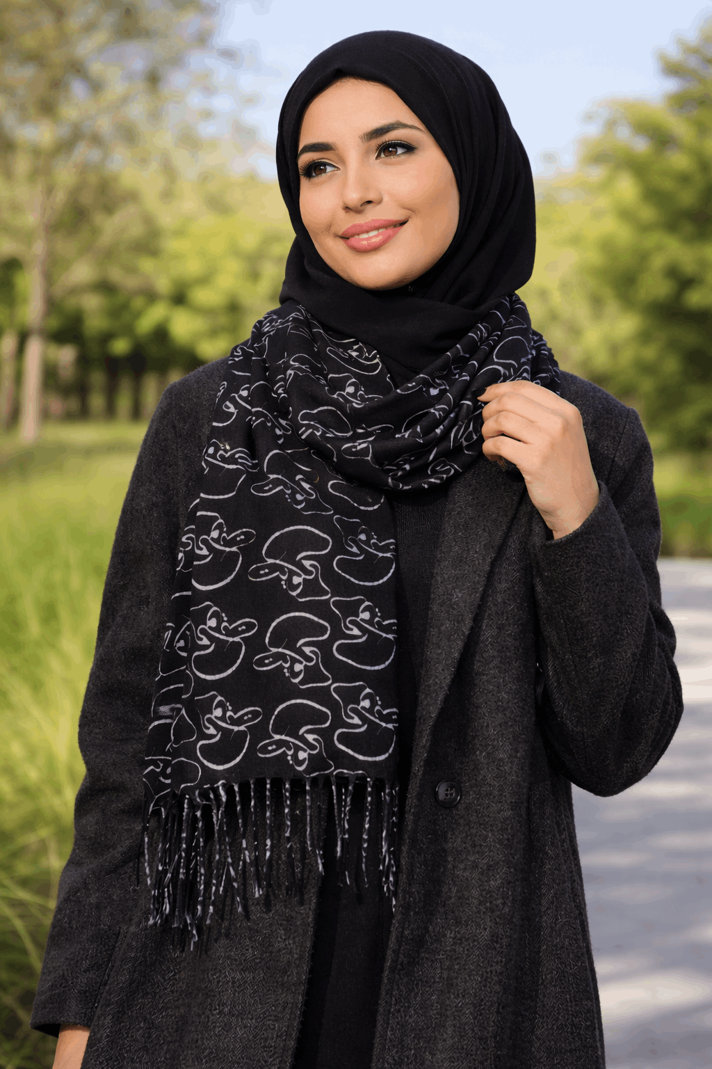 Kuwait Souvenirs Scarf -  Black