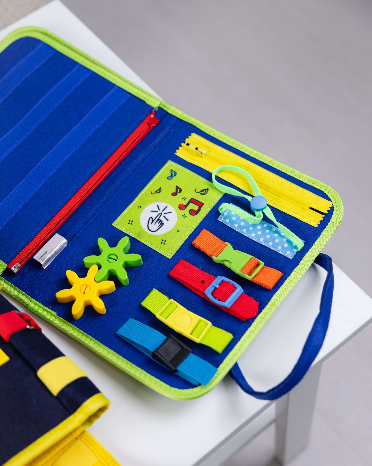 Kids Airplane Kit - Kuwait Souvenirs