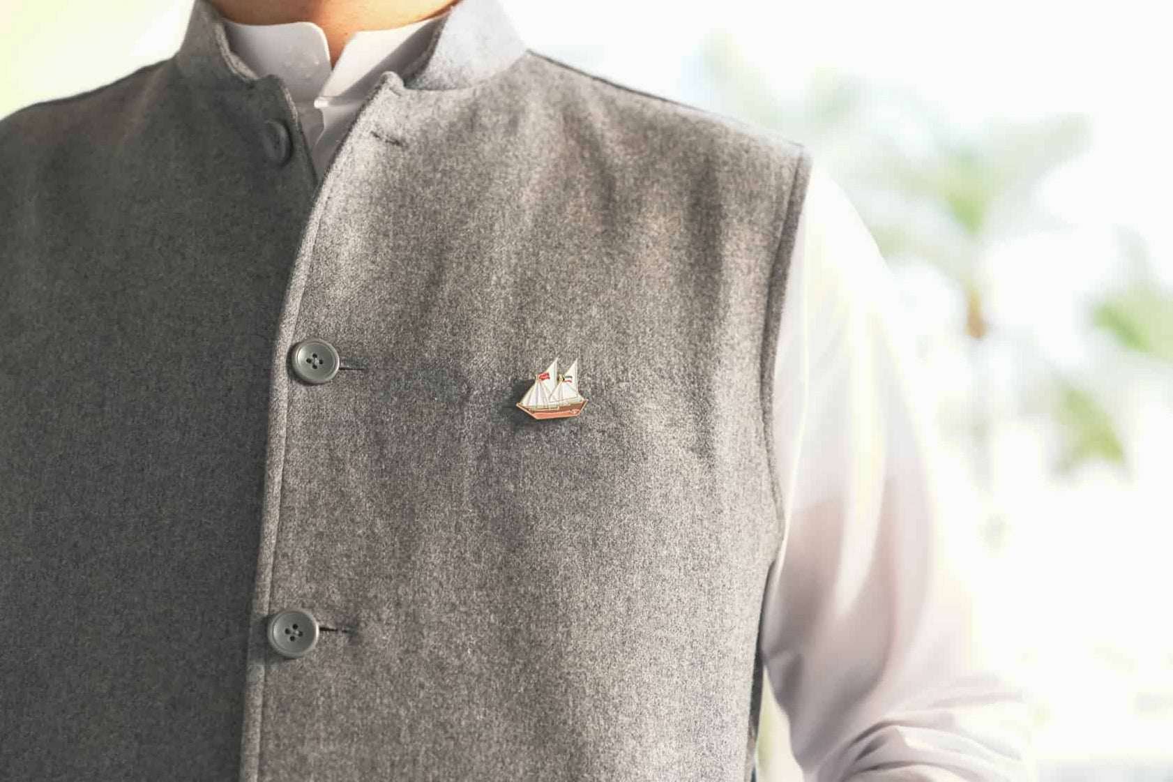 Kuwait Brooch Set - Kuwait Souvenirs